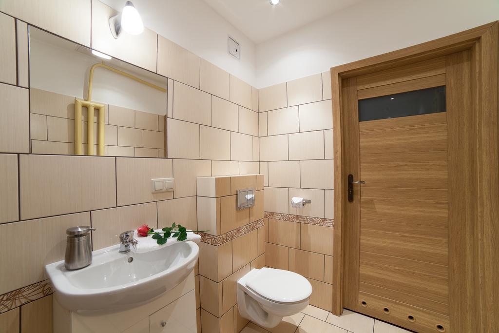 Place 4 You Apartments كراكوفيا الغرفة الصورة