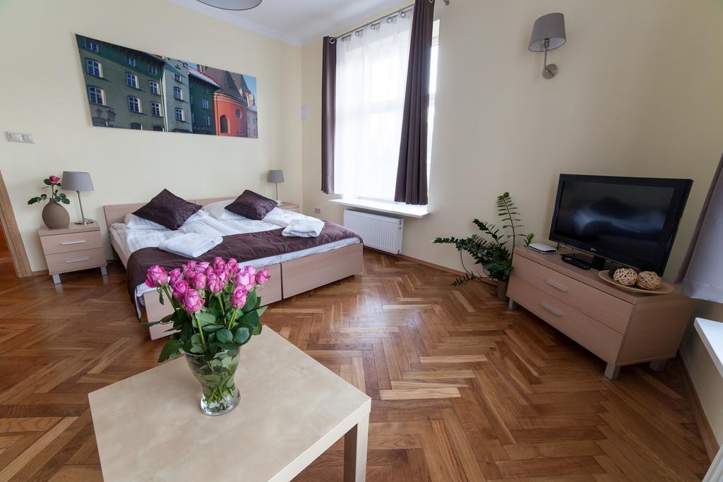 Place 4 You Apartments كراكوفيا الغرفة الصورة